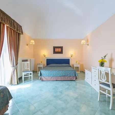 Iaccarino Sant'Agata sui due Golfi