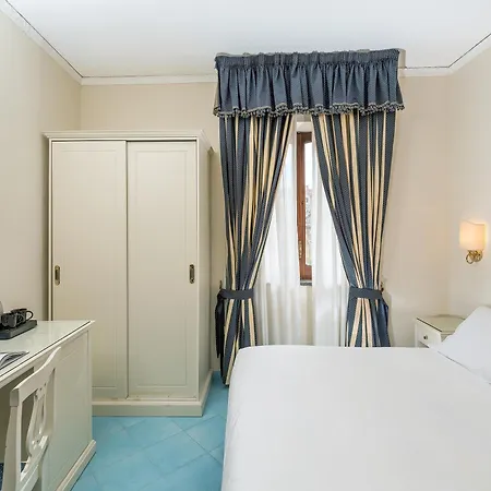 Iaccarino 4* Сант-Агата-суи-Дуэ-Гольфи