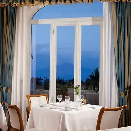 Hotel Iaccarino SantʼAgata sui Due Golfi