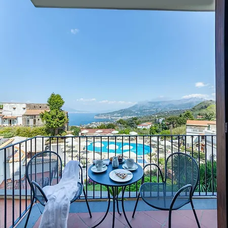 Hotel Iaccarino SantʼAgata sui Due Golfi