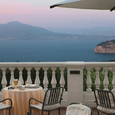Iaccarino Hotell 4*