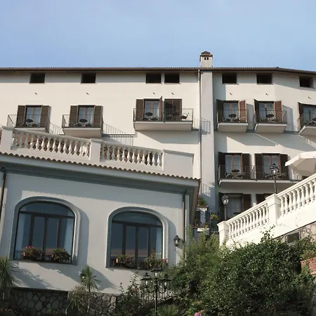 Iaccarino SantʼAgata sui Due Golfi