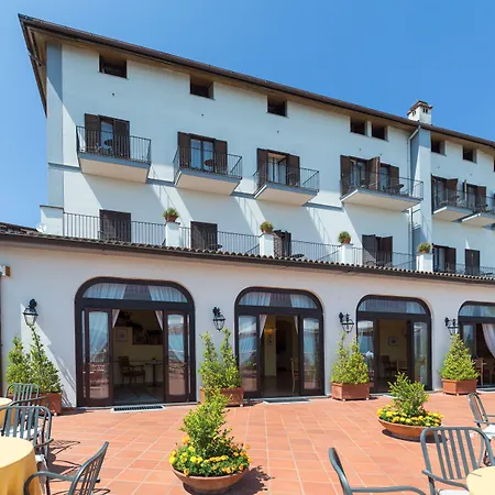 Iaccarino Hotell 4*