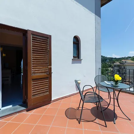 Hotell Iaccarino SantʼAgata sui Due Golfi